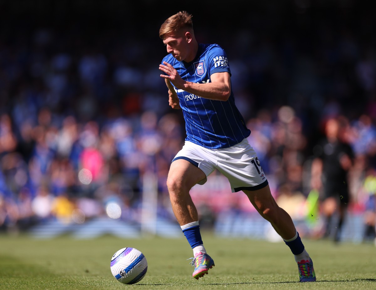 Liam Delap in action for Ipswich Town