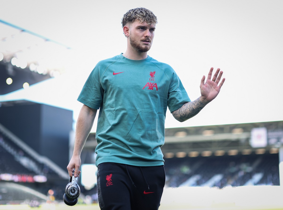 Liverpool's Harvey Elliott before the Fulham game