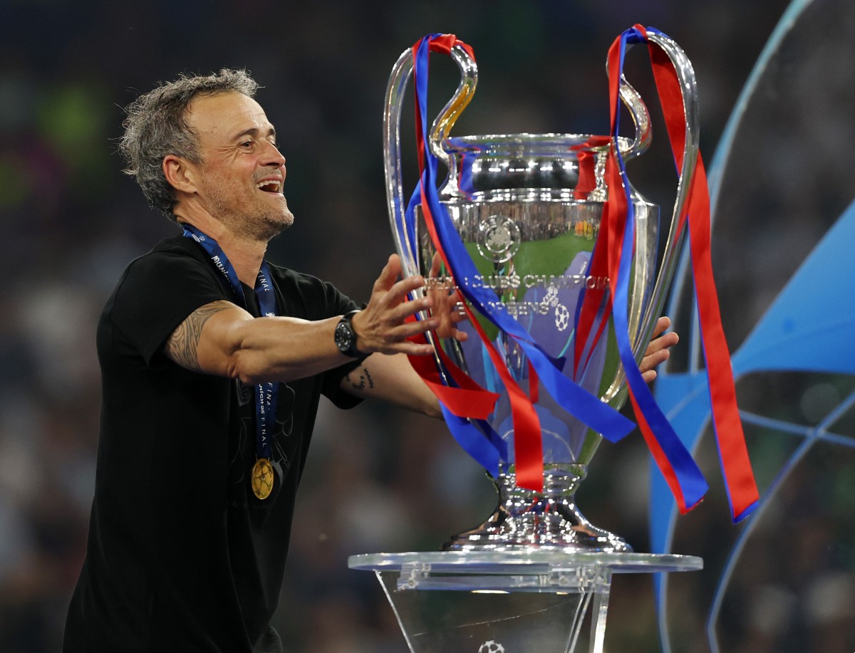 Luis Enrique with the Champions League Cup