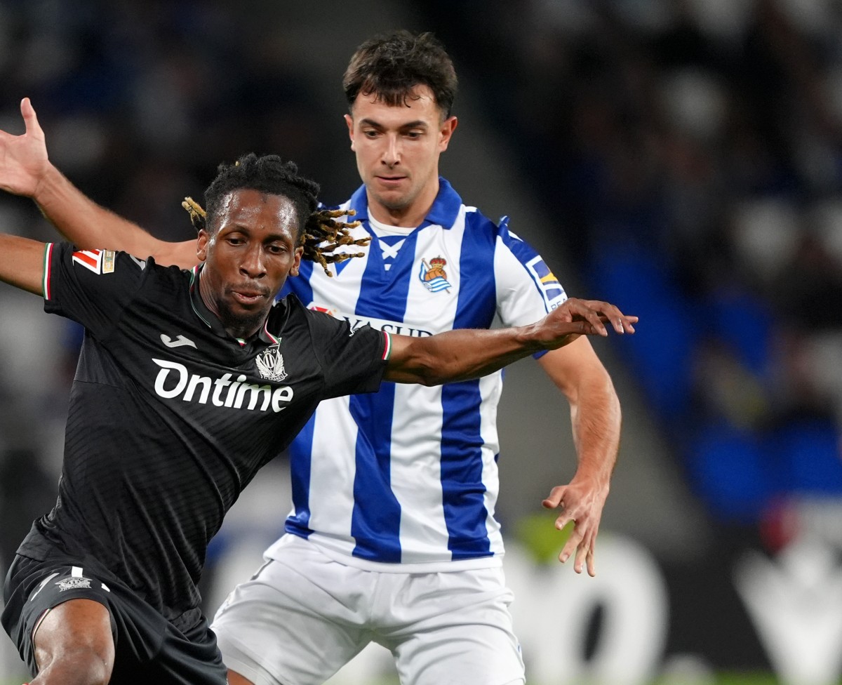 Martin Zubimendi moves against Leganes