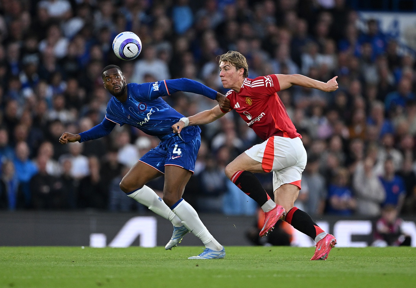 Rasmus Hojlund in Action for Manchester United