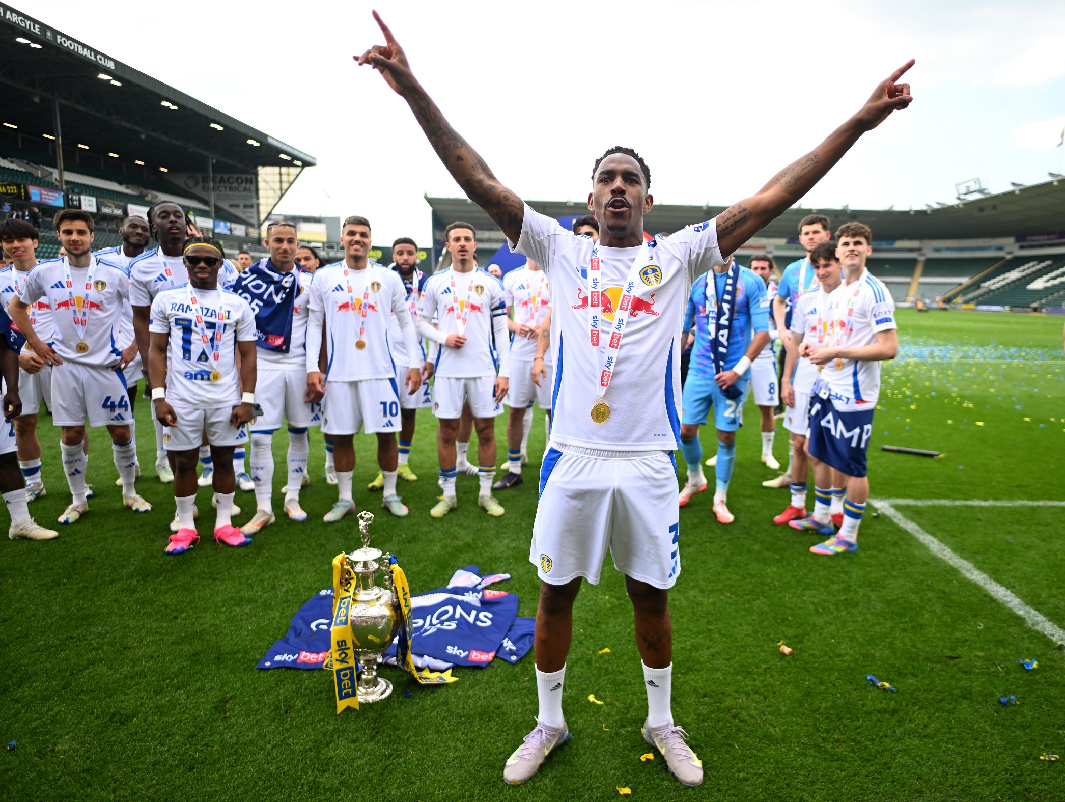 Leeds United players celebrate