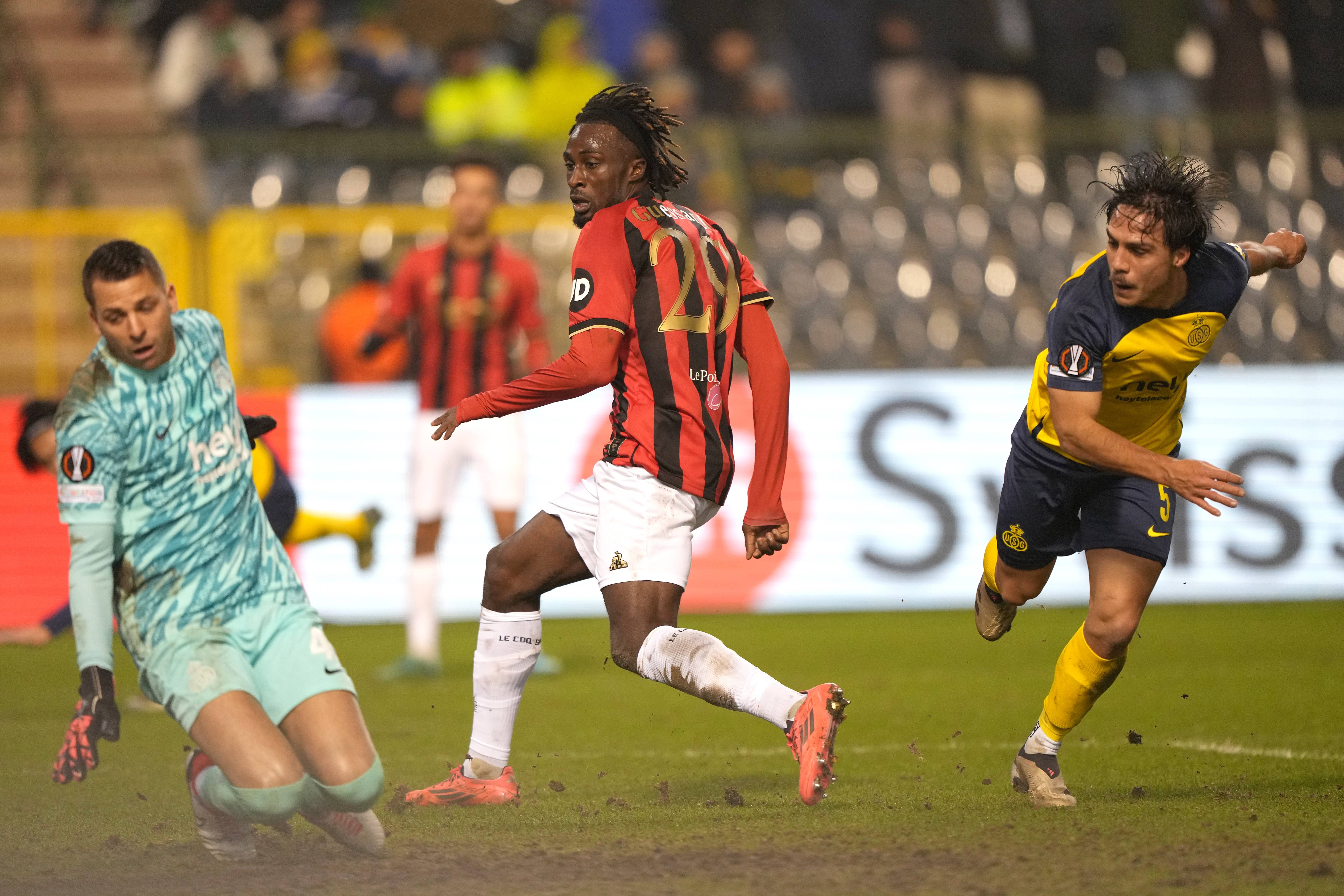 Evann Guessand #29 of OGC Nice scores a goal