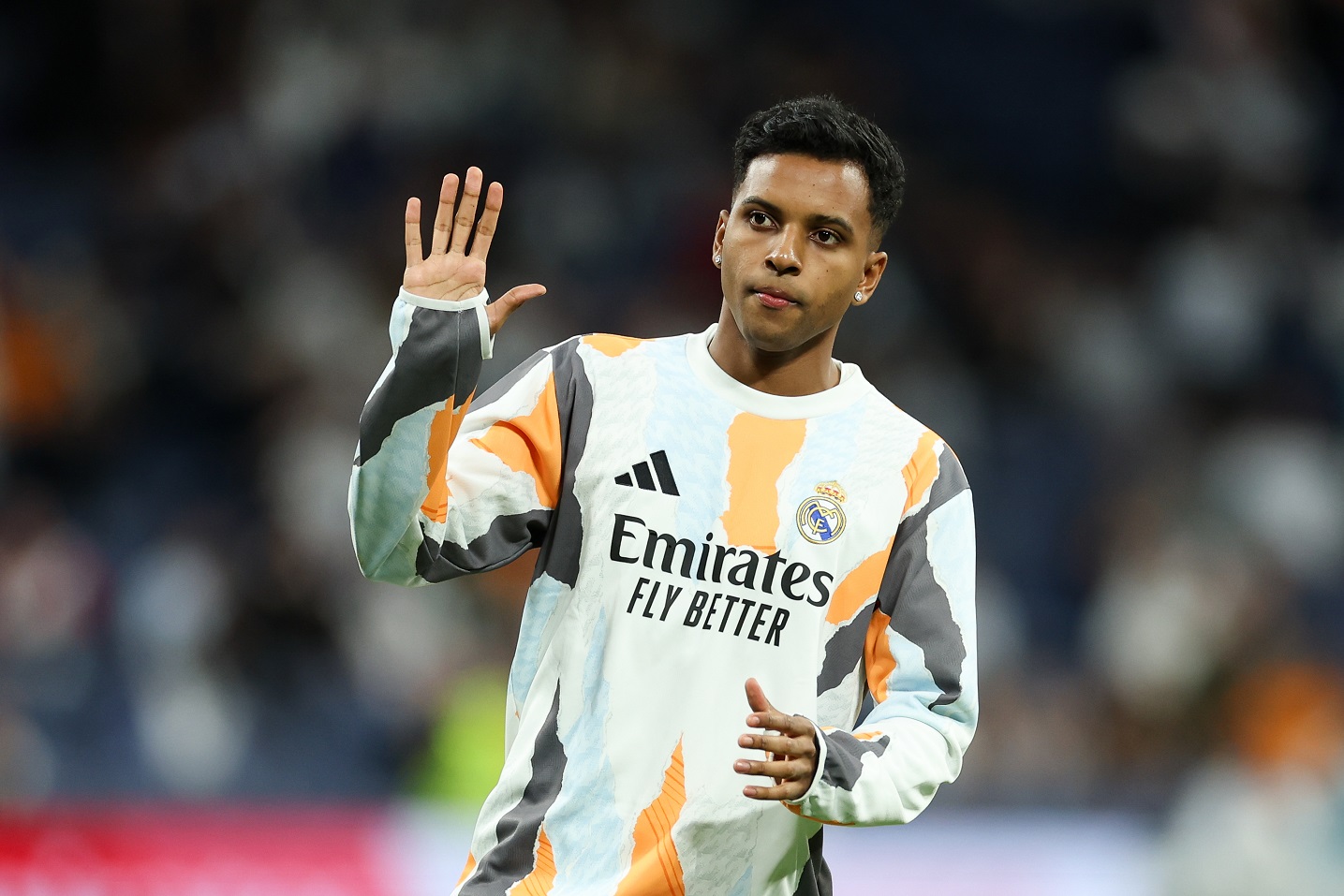 Rodrigo goes on gestures before the match with Real Madrid