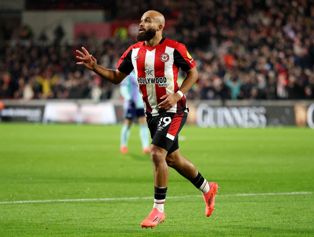 Bryan Mbeumo oslavuje cieľ pre Brentford proti Arsenalu