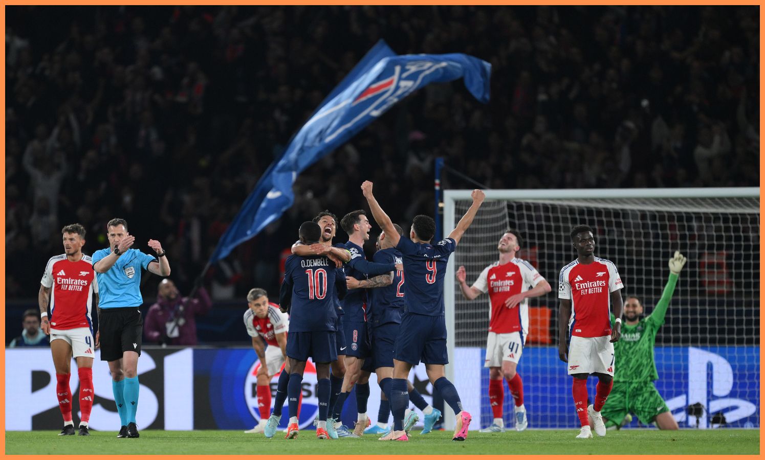 PSG players celebrating