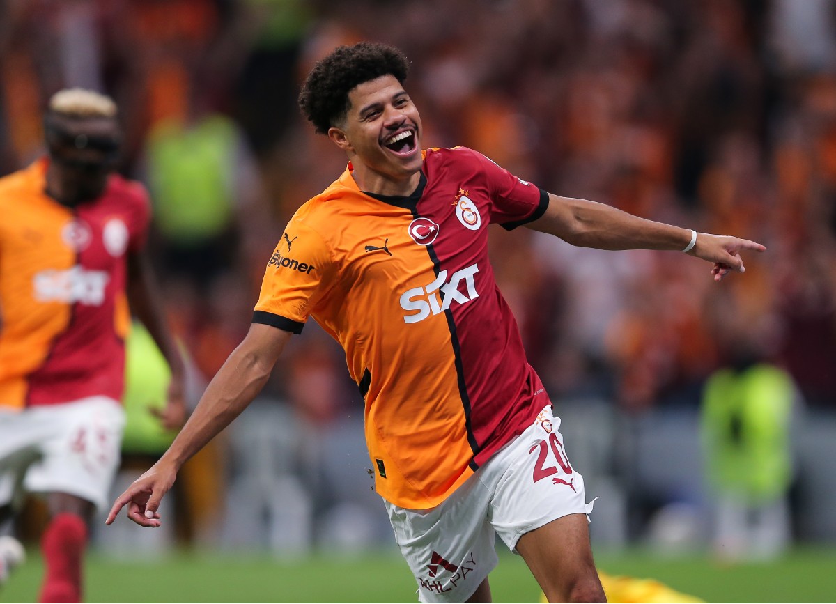 Gabriel Sara celebrates a goal for Galatasaray