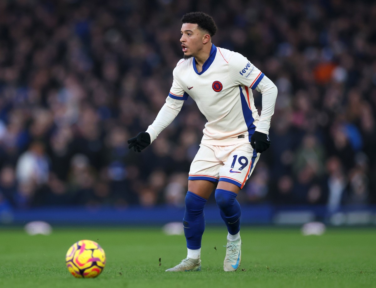 Jadon Sancho working with Chelsea against Everton