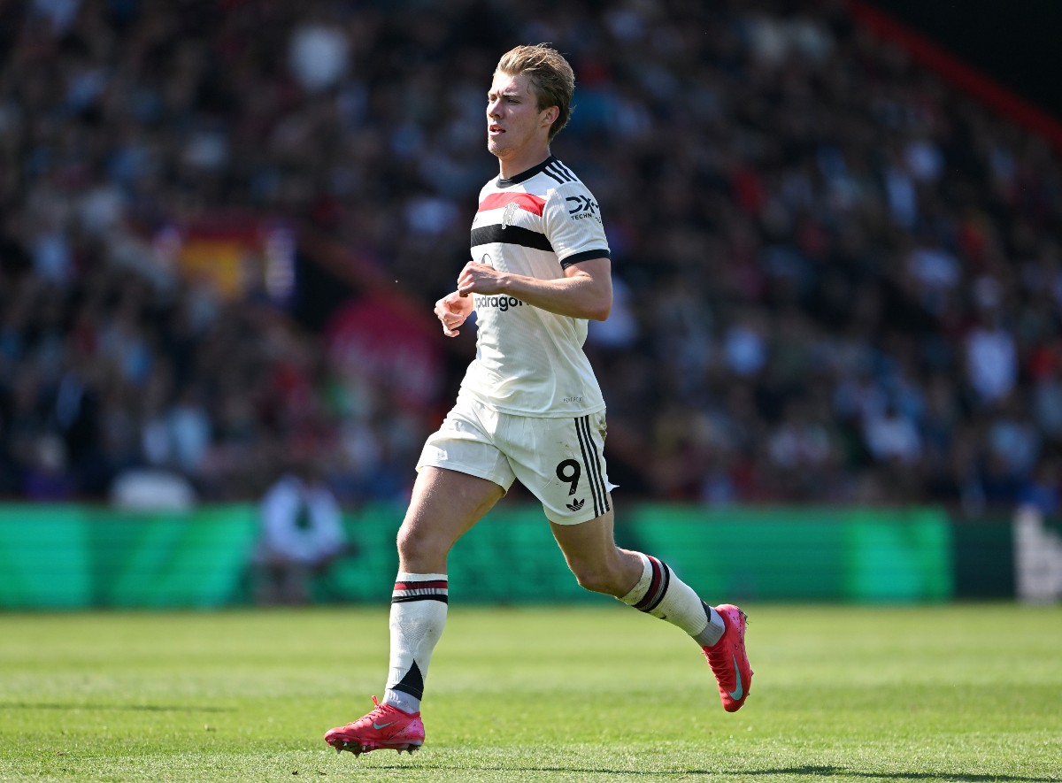 Rasmus Hojlund in action for Manchester United against Bournemouth