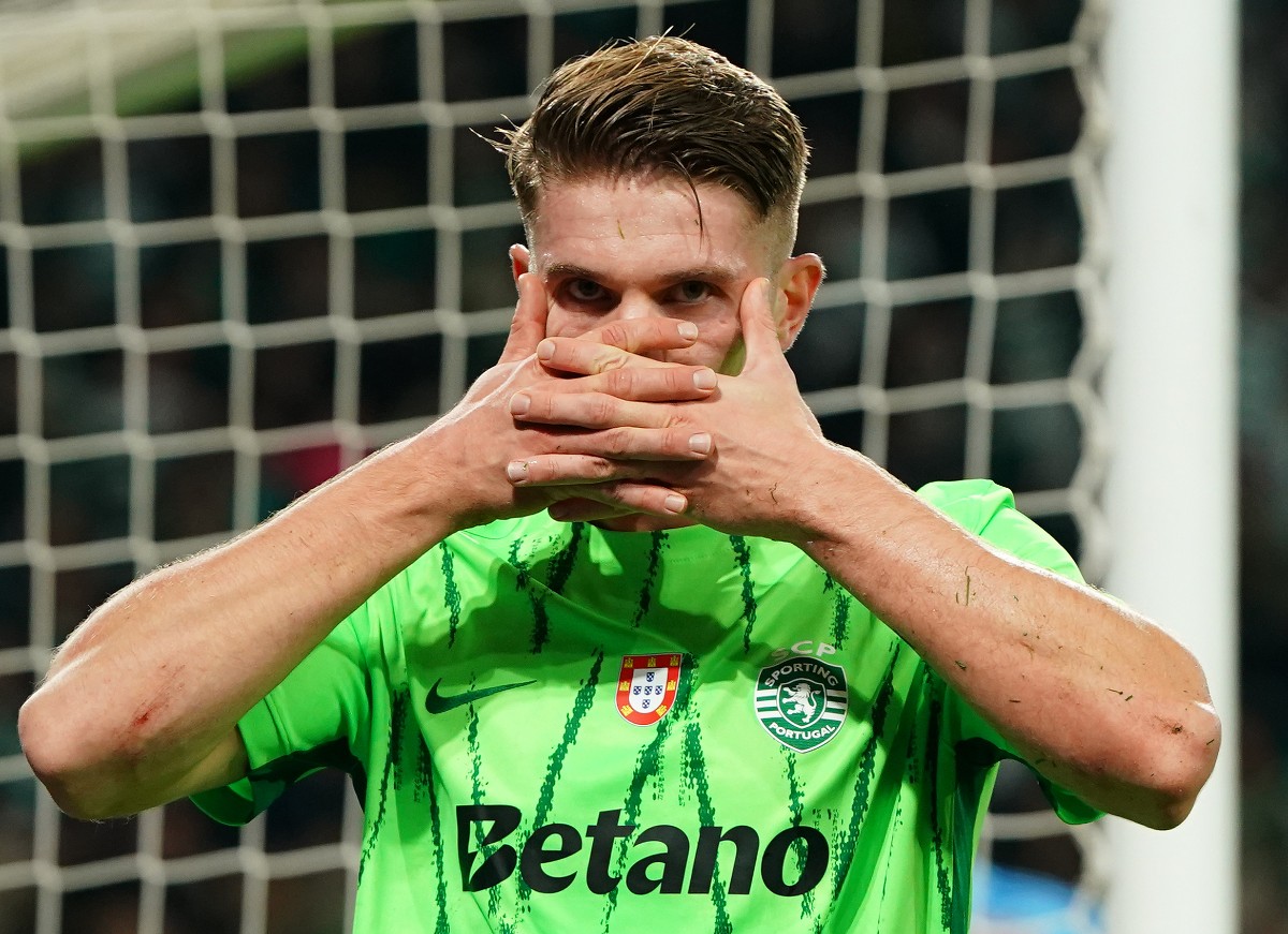 Viktor Gyokeres celebrates scoring for Sporting