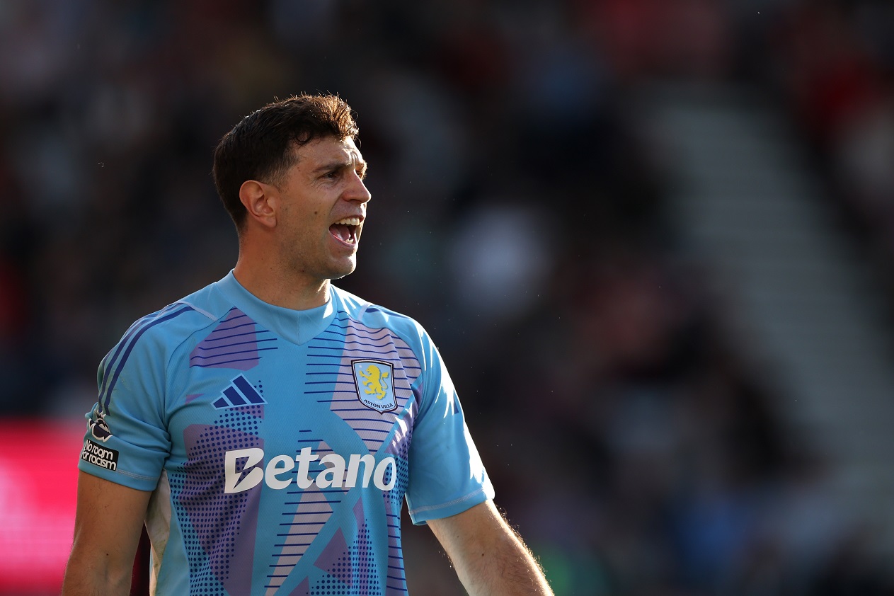 Aston Villa goalkeeper Emiliano Martinez