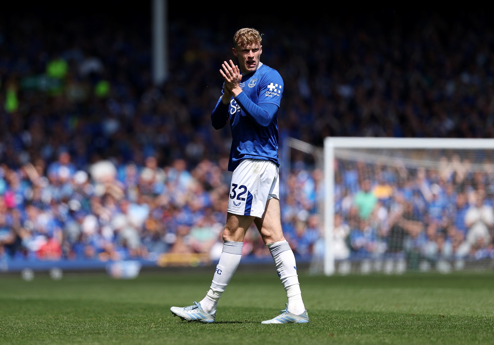 Jarrad Branthwaite in action for Everton
