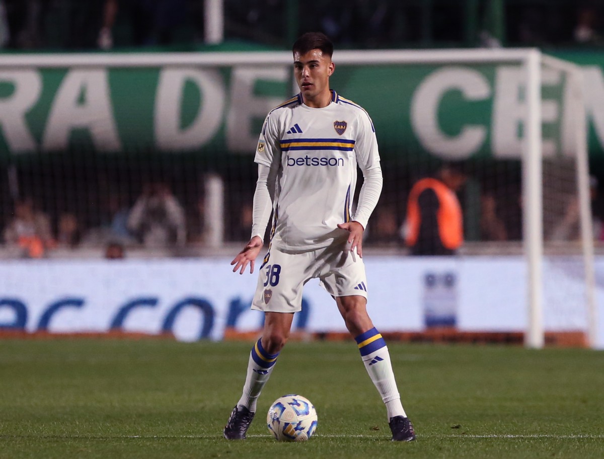 Aaron Anselmino in action