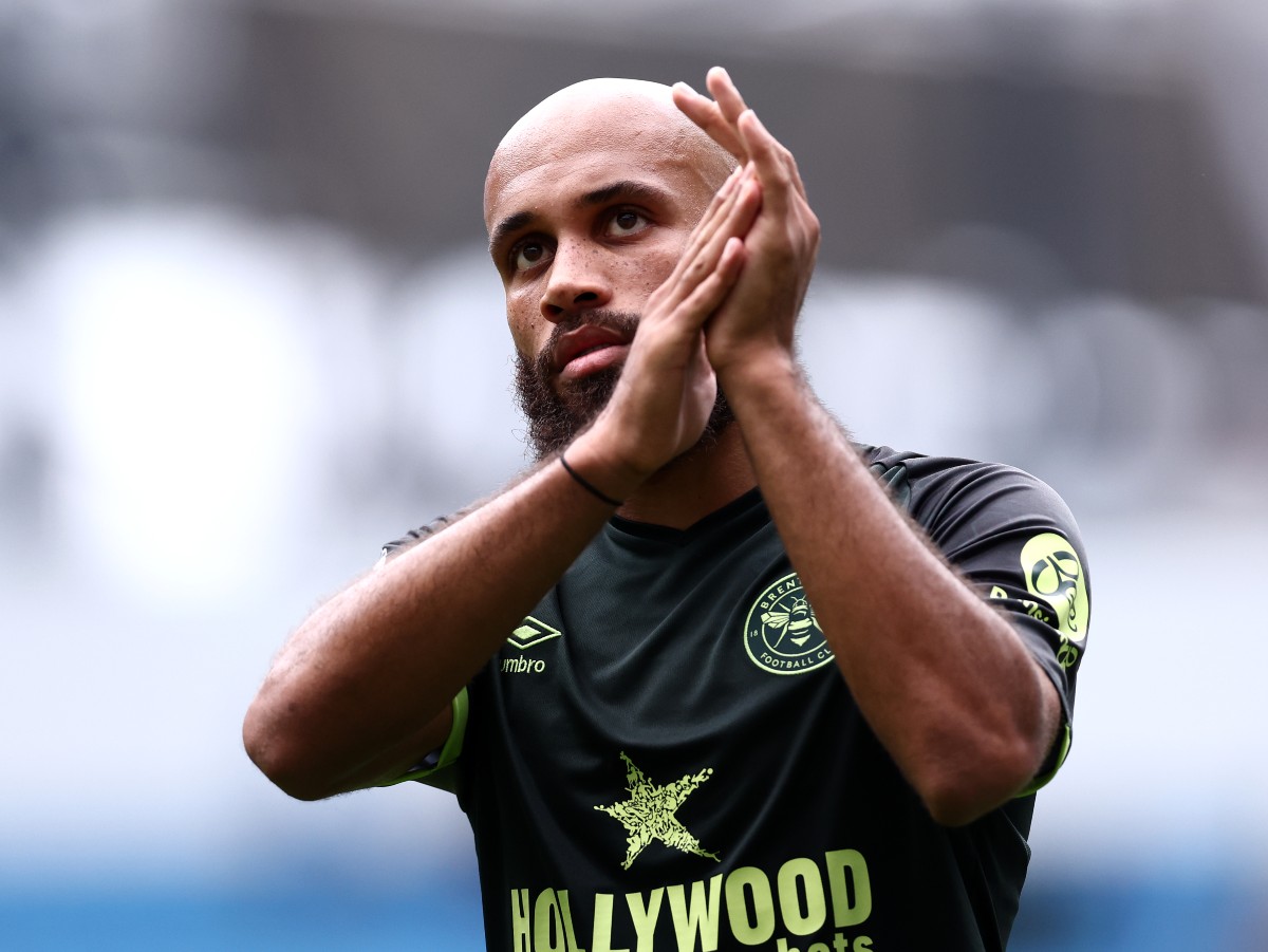 Bryan Mbeumo applauds the Brentford fans