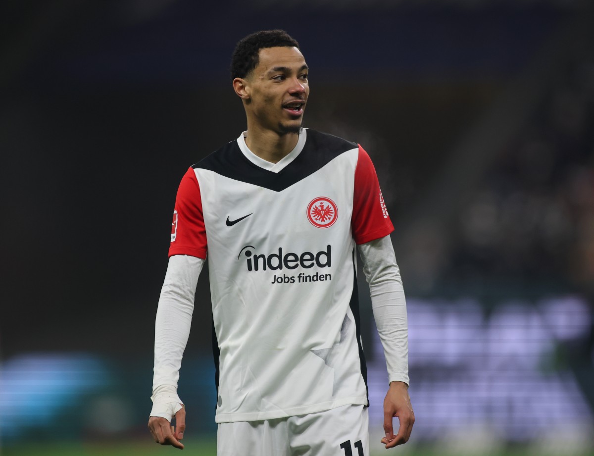 Eintracht Frankfurt striker Hugo Ekitike in action