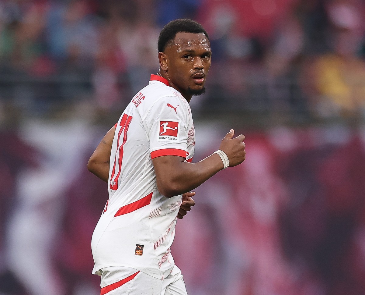 Lois Openda in action for RB Leipzig against Bayern Munich
