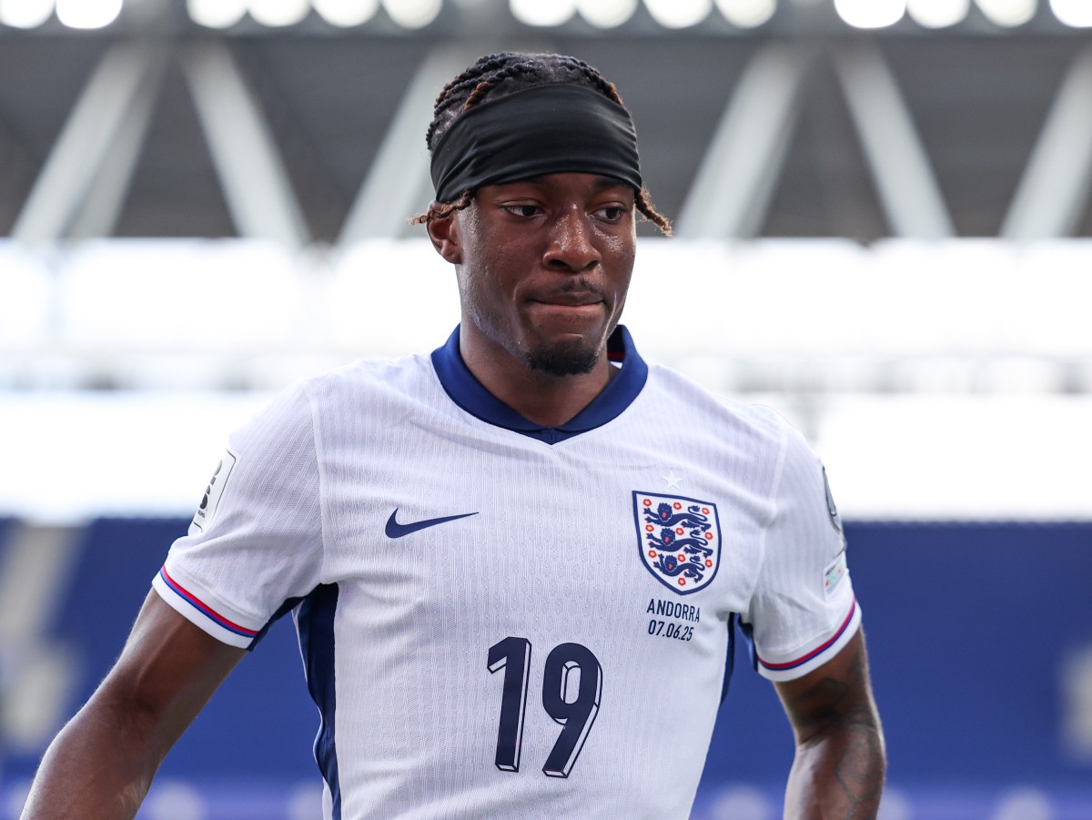 Noni Madueke in action for England