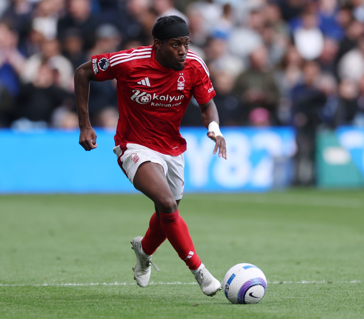 Nottingham Forest Winger Anthony Elanga, in action against Genclis