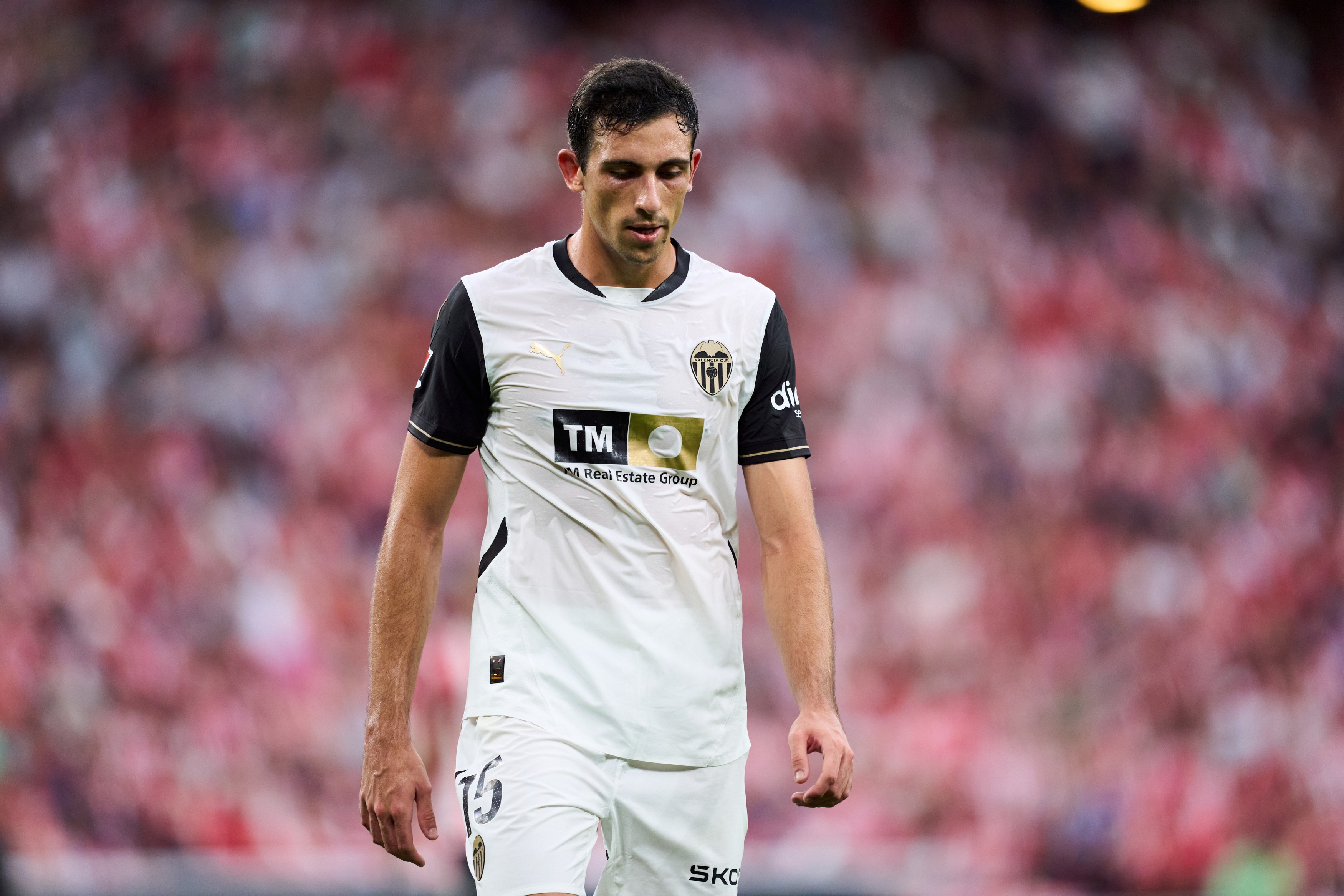 Cesar Tarrega in action for Valencia