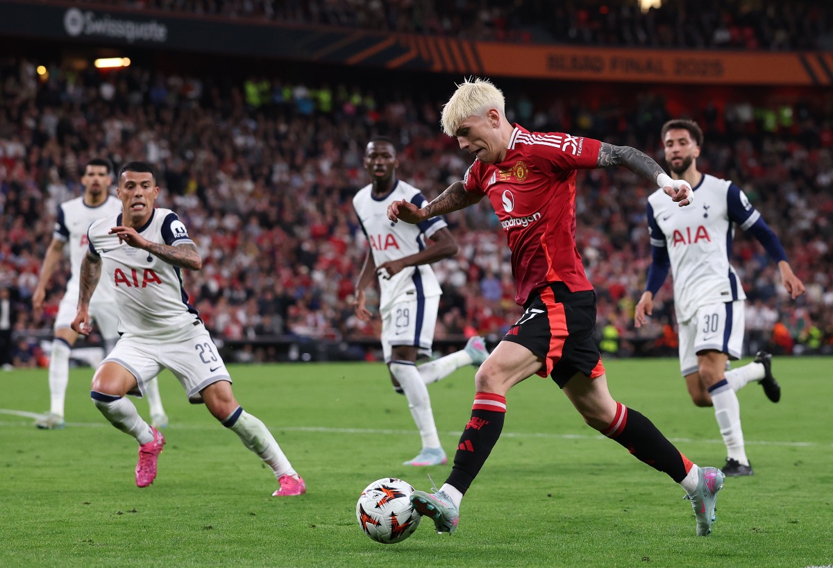 Alejandro Garnacho in action for Man United in last season's Europa League final