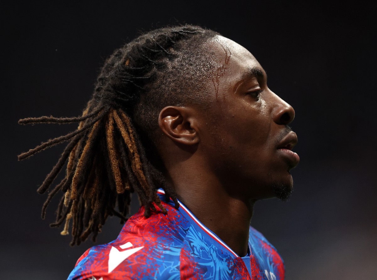 Eberchi Eze at work for Crystal Palace