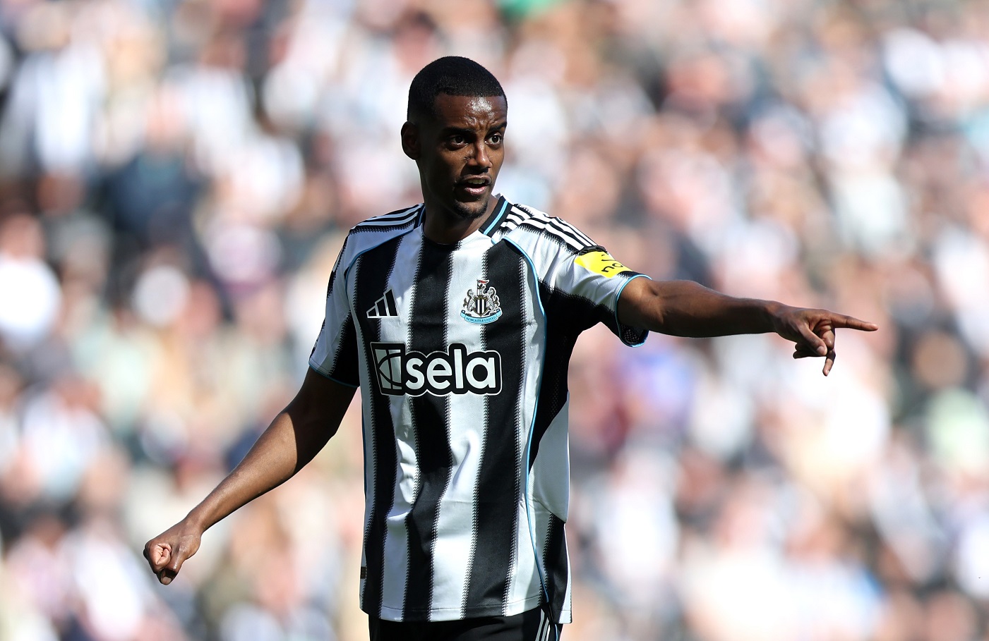 Alexander Isak at work for Newcastle