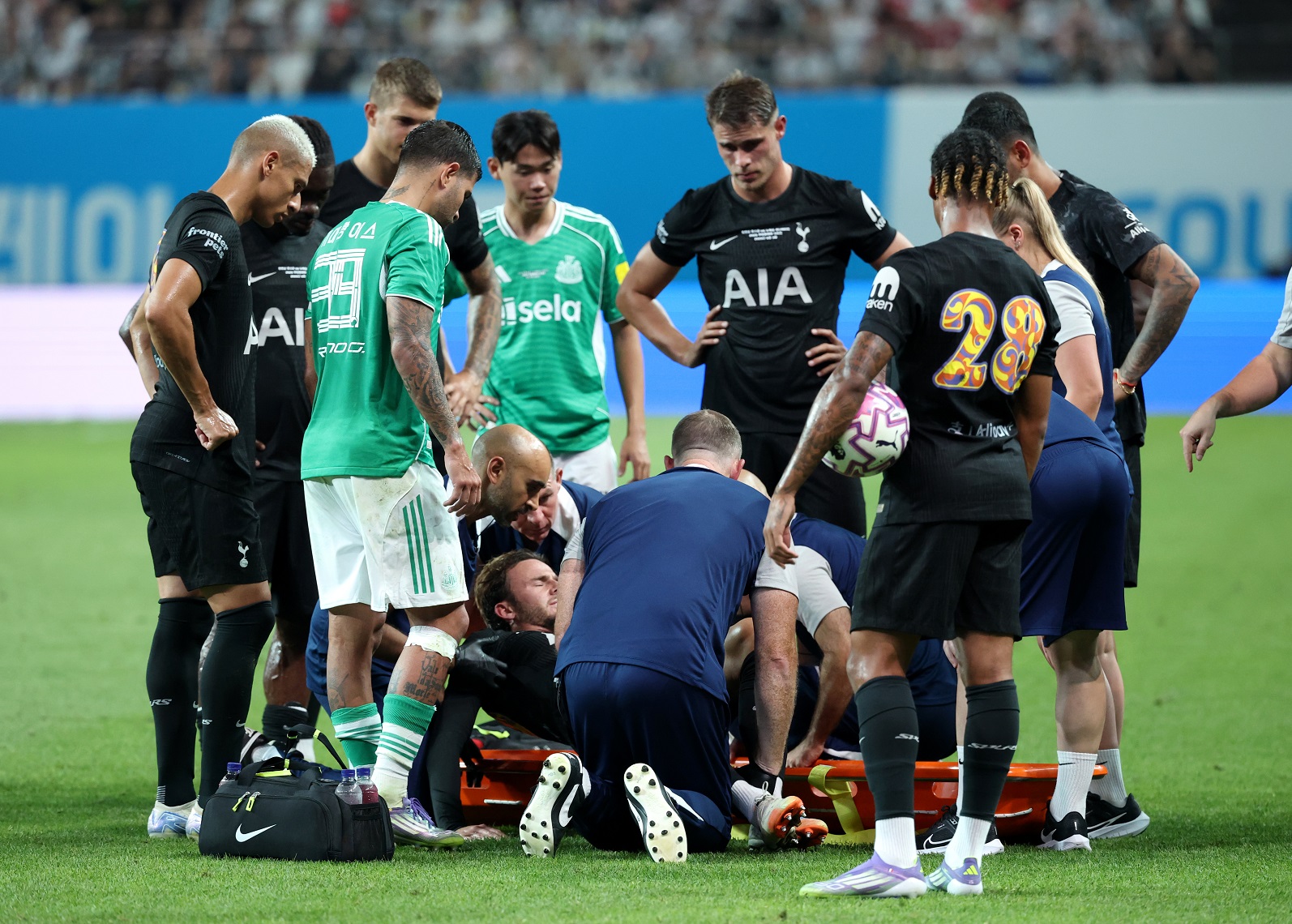 James Madison from Tottenham Hotspur was divided after injury 