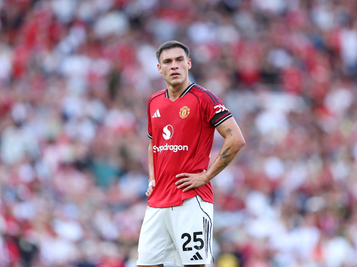 Manuel Ugarte looks on during Manchester United vs Arsenal