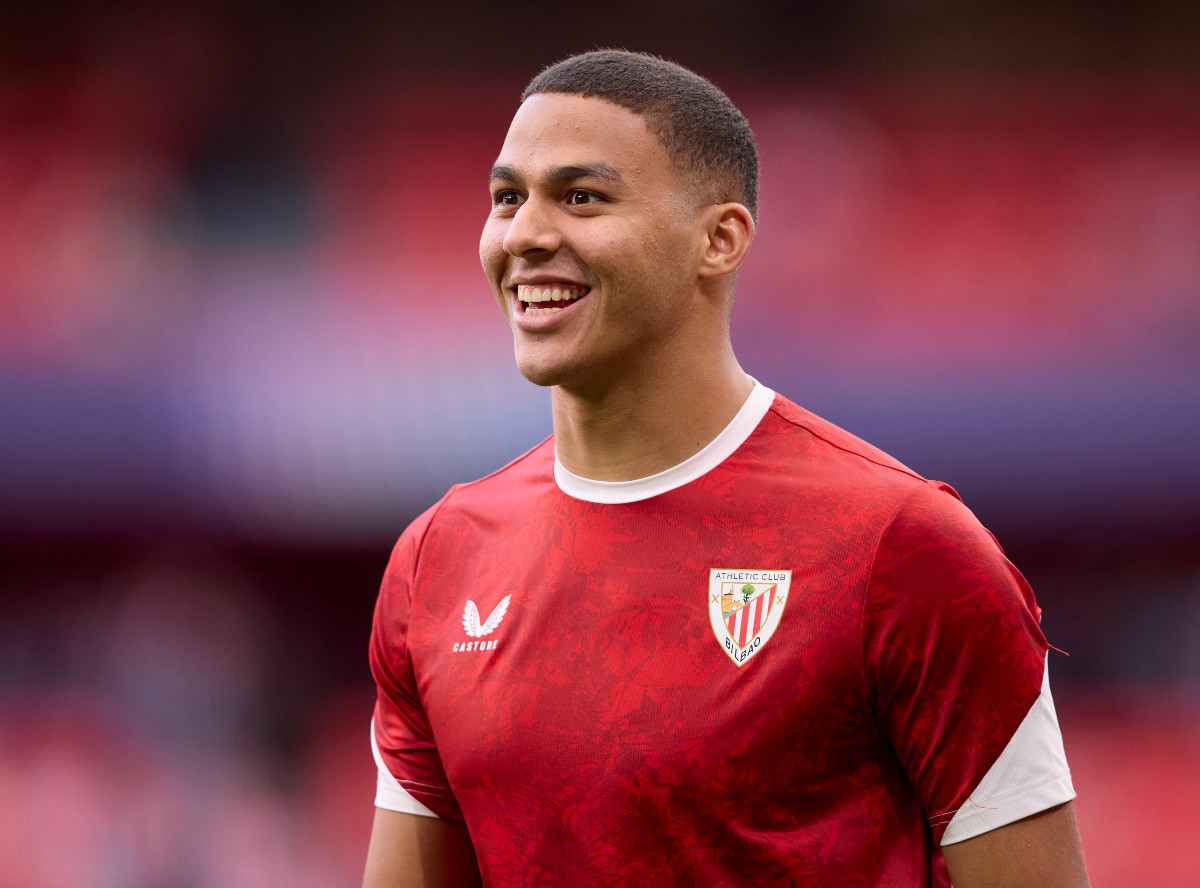 Maroan Sannadi warming up for Athletic Bilbao