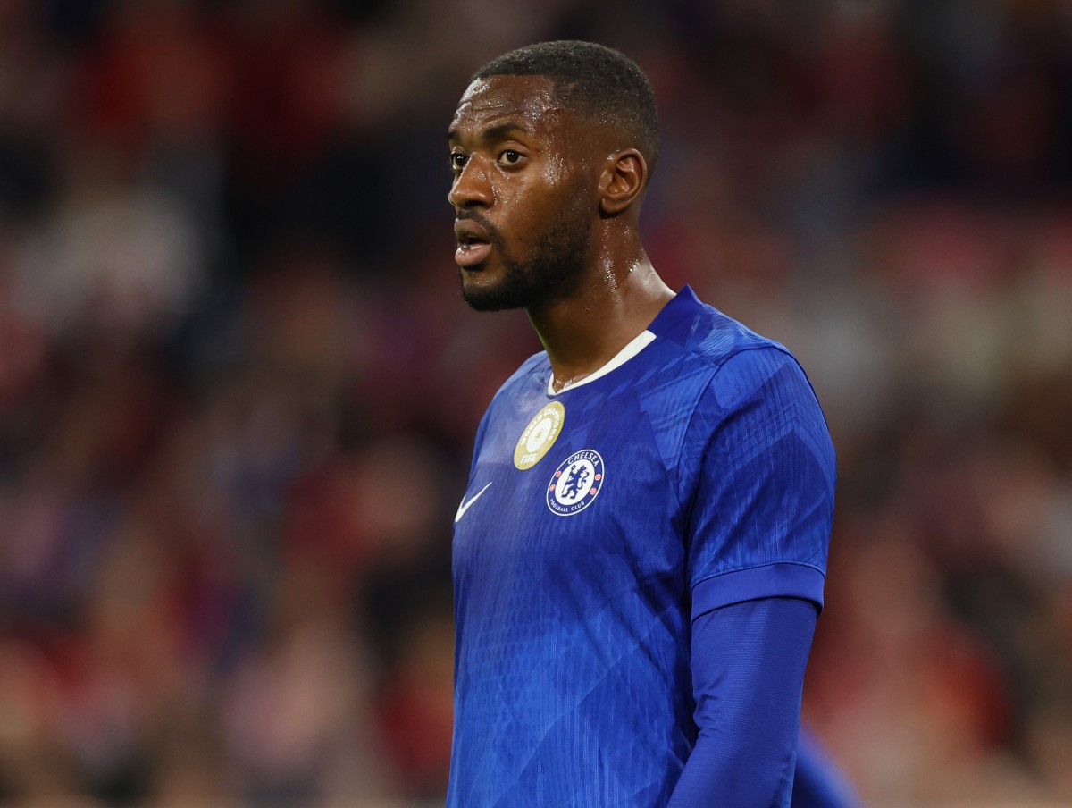 Tosin Adarabioyo at work for Chelsea