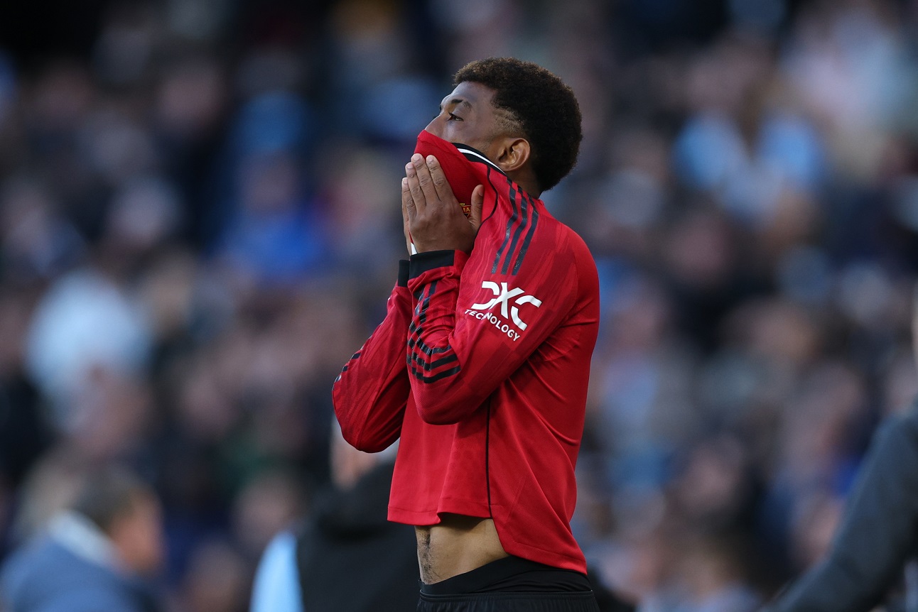 Amad Diallo of Manchester United looks dejected