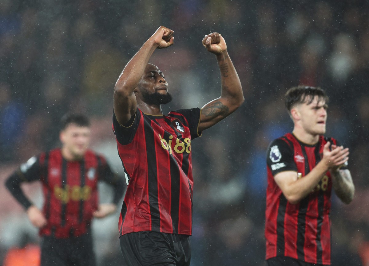 Antoine Semenyo celebrates Bournemouth's win over Fulham