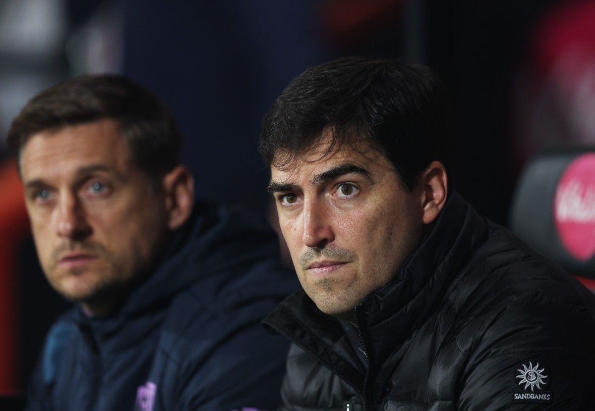 Bournemouth manager Andoni Iraola looks on during his side's win over Fulham