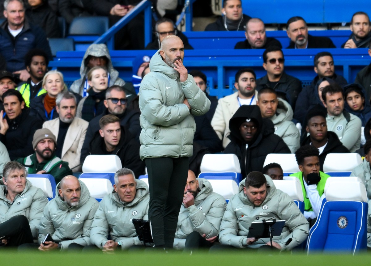 Chelsea manager Enzo Maresca looks on