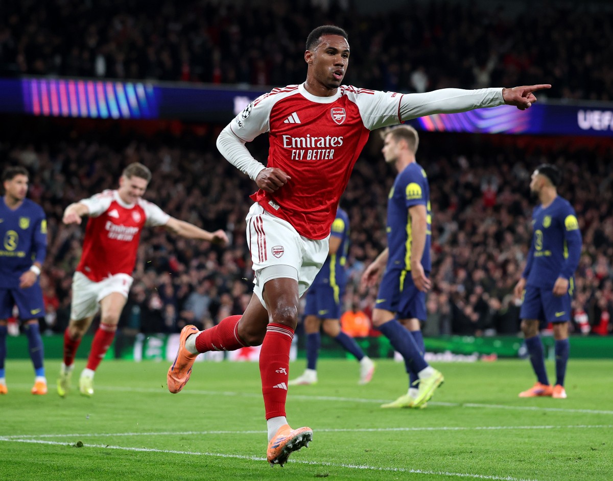 Gabriel Magalhaes celebrates scoring for Arsenal against Atletico Madrid