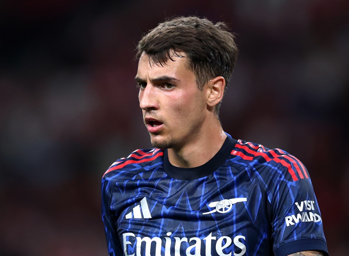 Jakub Kiwior in action for Arsenal