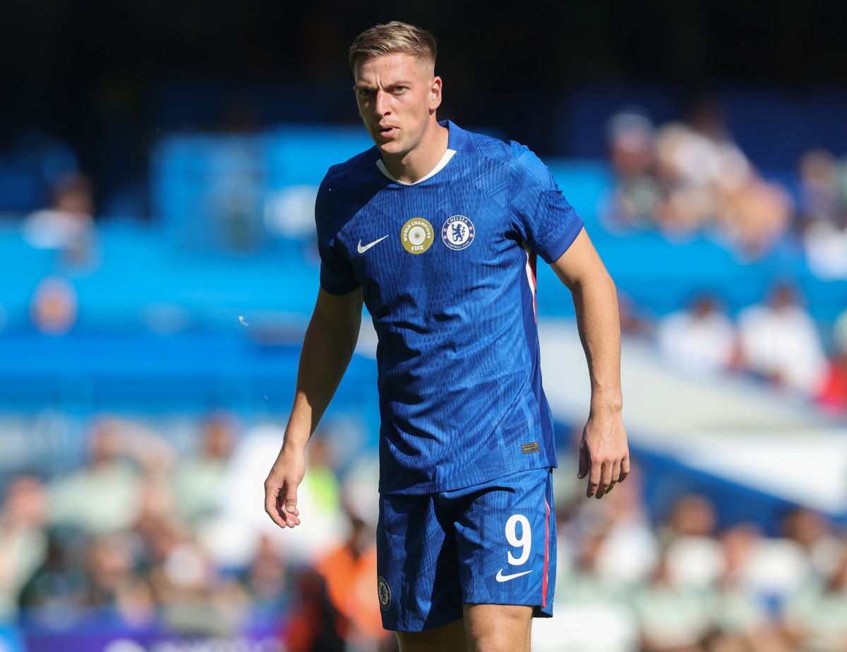 Liam Delap in action for Chelsea in pre-season