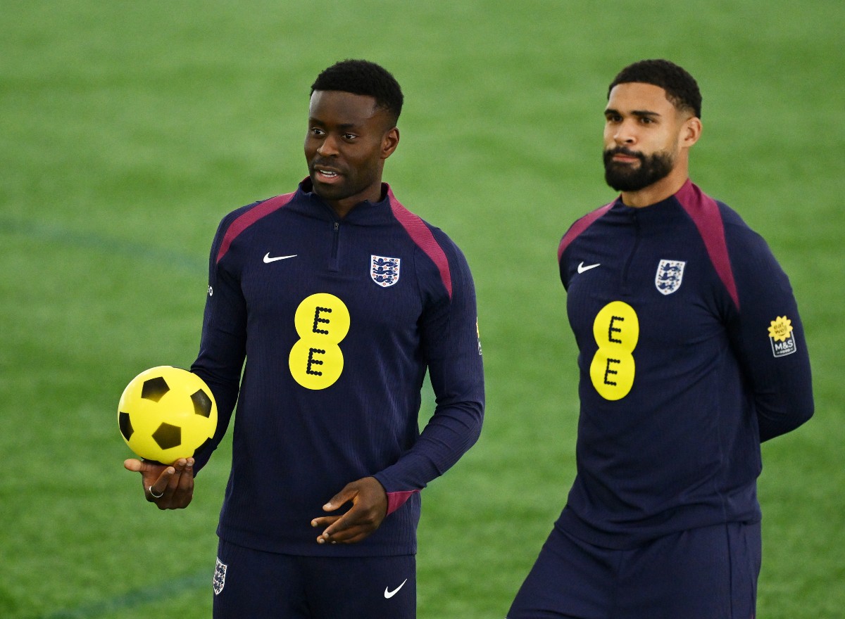 Marc Guehi y Ruben Loftus-Cheek en Inglaterra Entrenamiento
