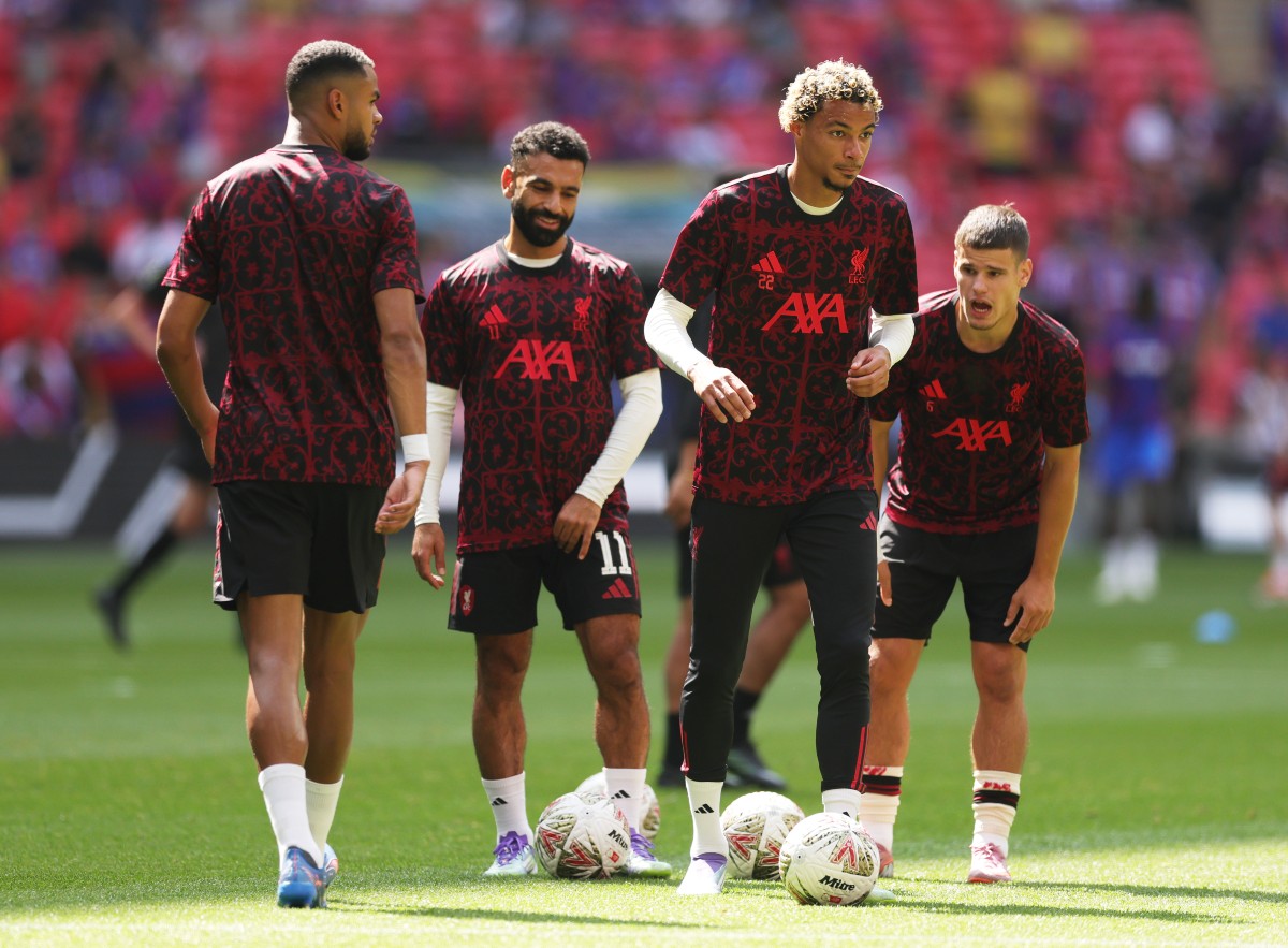 Mohamed Salah and Hugo Eikitic are invoking Liverpool