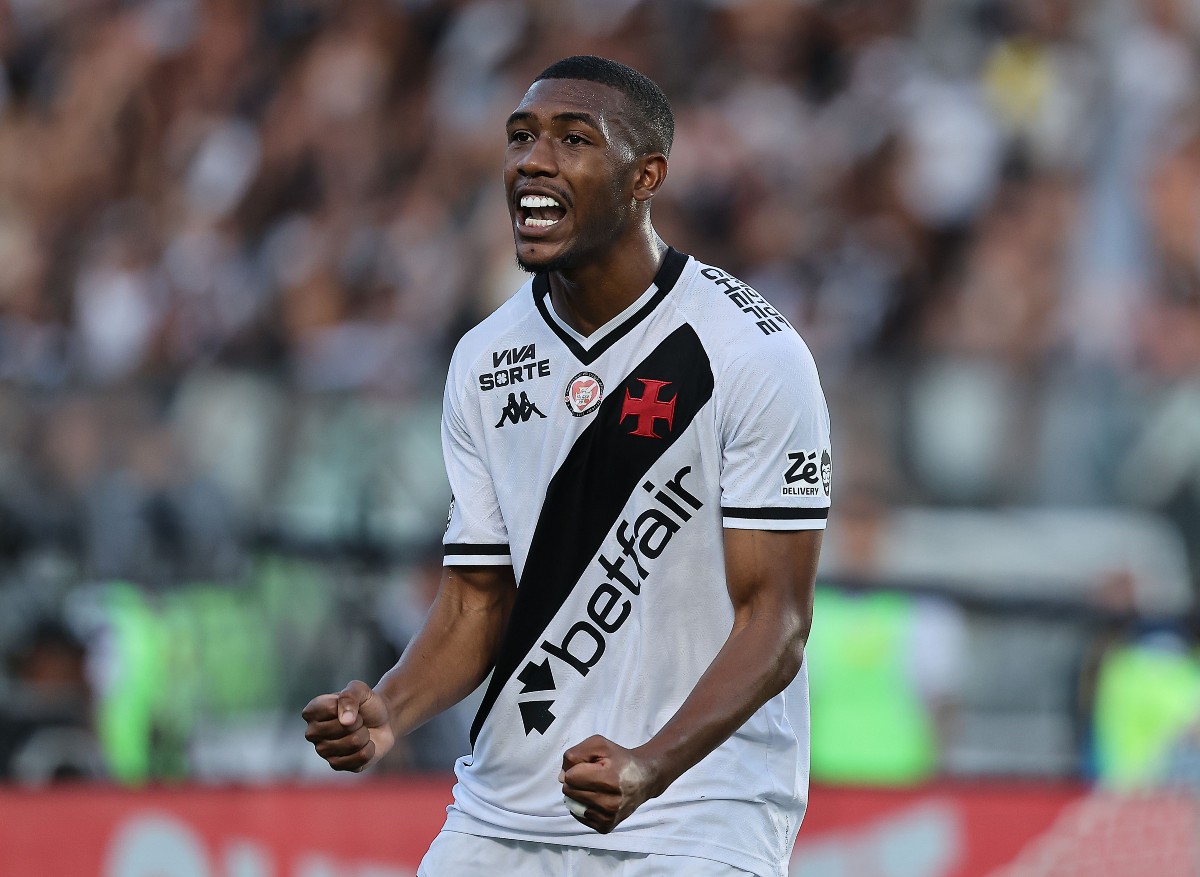 Vasco da Gama's Ryan celebrates his goal