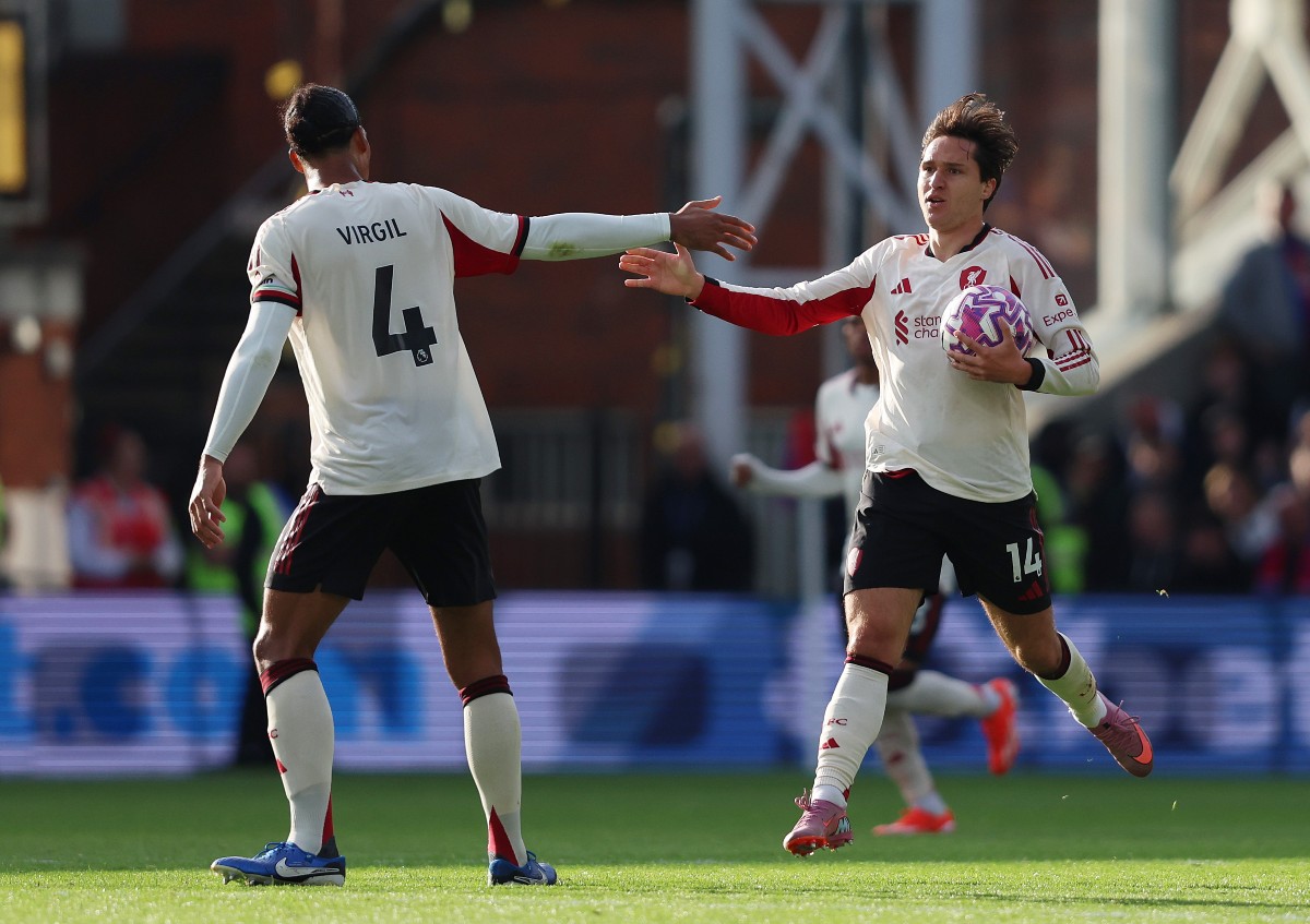 Virgil Van Dijk y Federico Chiesa