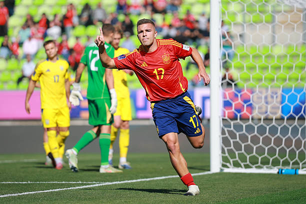 Pablo Garcia celebrates after scoring the winner for Spain U20s vs Ukraine