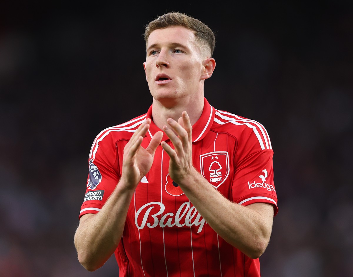 Elliot Anderson applauds the Nottingham Forest fans