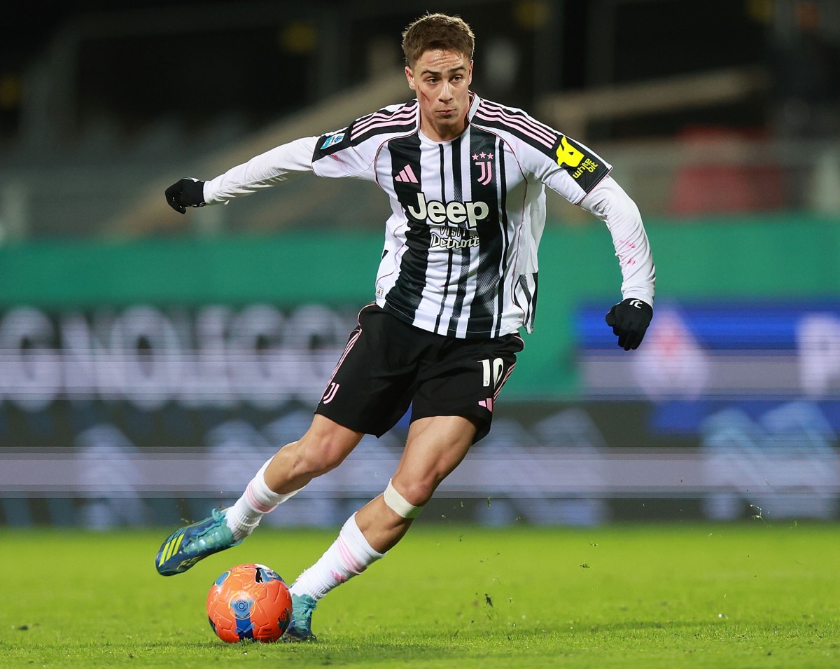 Kenan Yildiz en acción para el Juventus vs Fiorentina