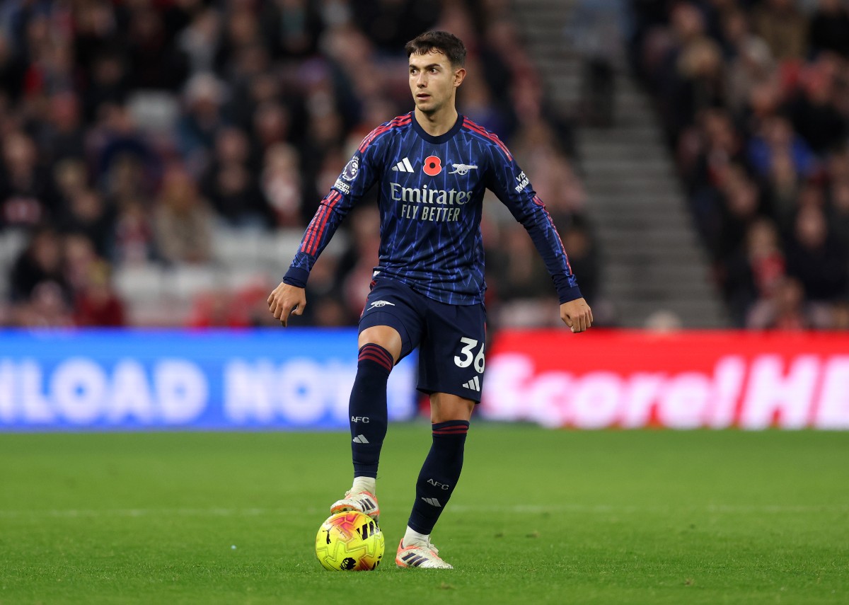 Martín Zubimendi en acción con el Arsenal ante el Sunderland