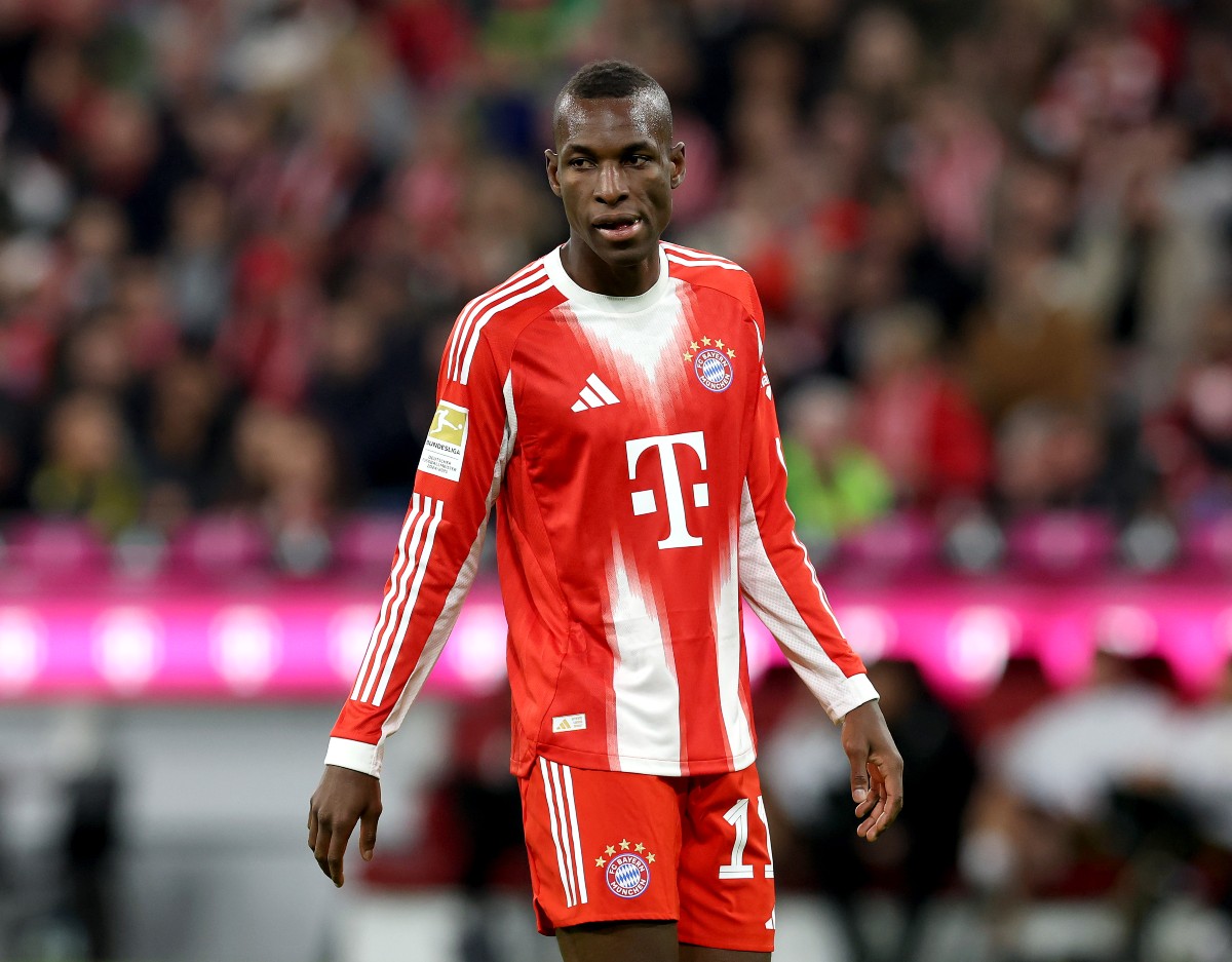 Nicolas Jackson in action for Bayern Munich