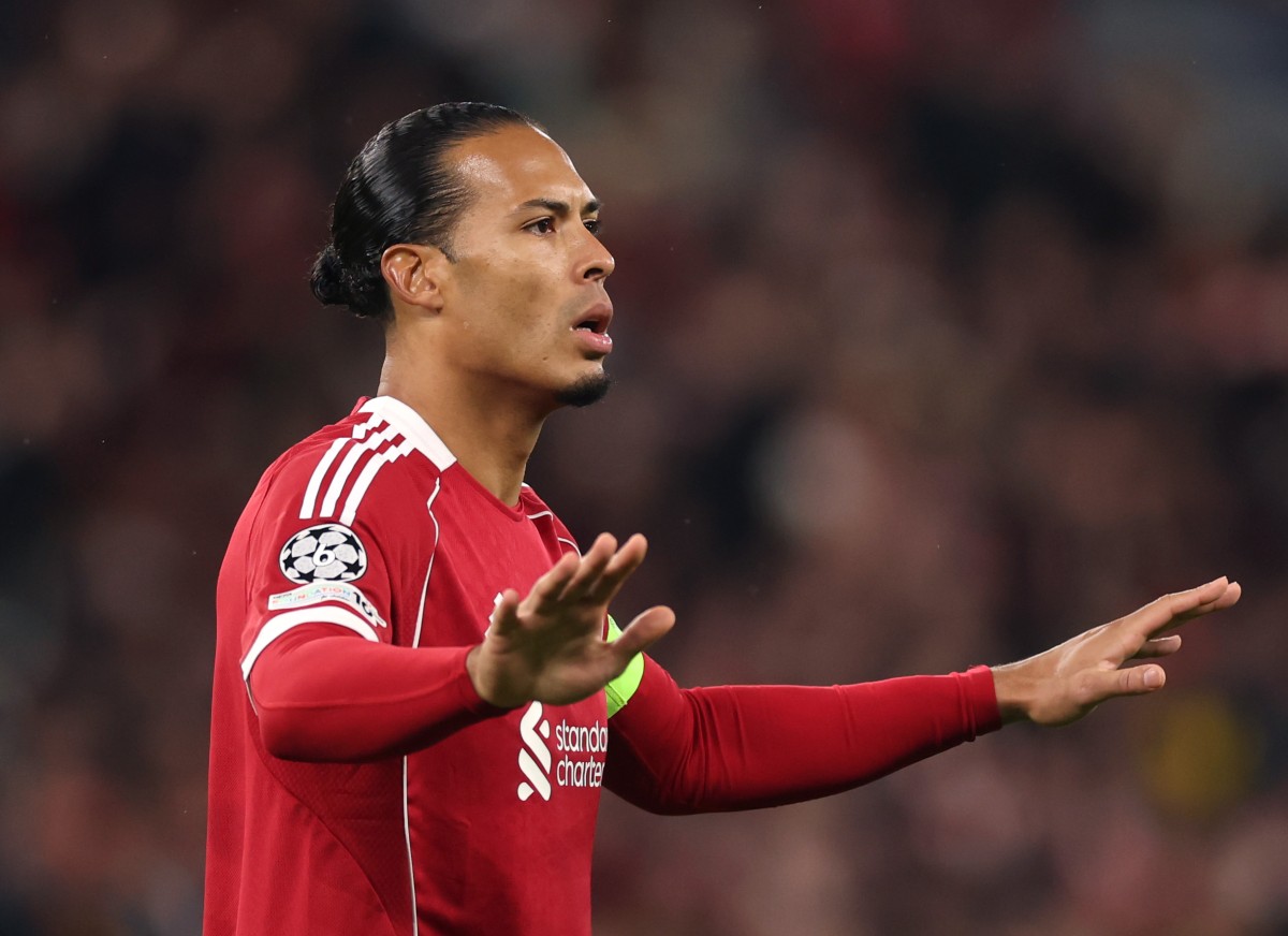 Virgil van Dijk v akcii za Liverpool proti Realu Madrid