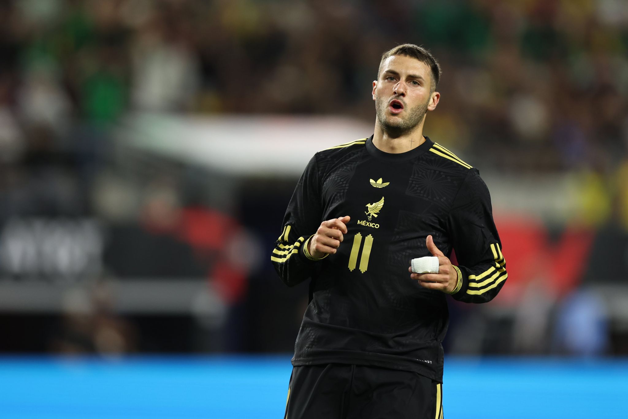 Leeds have cut-price deal for striker agreed