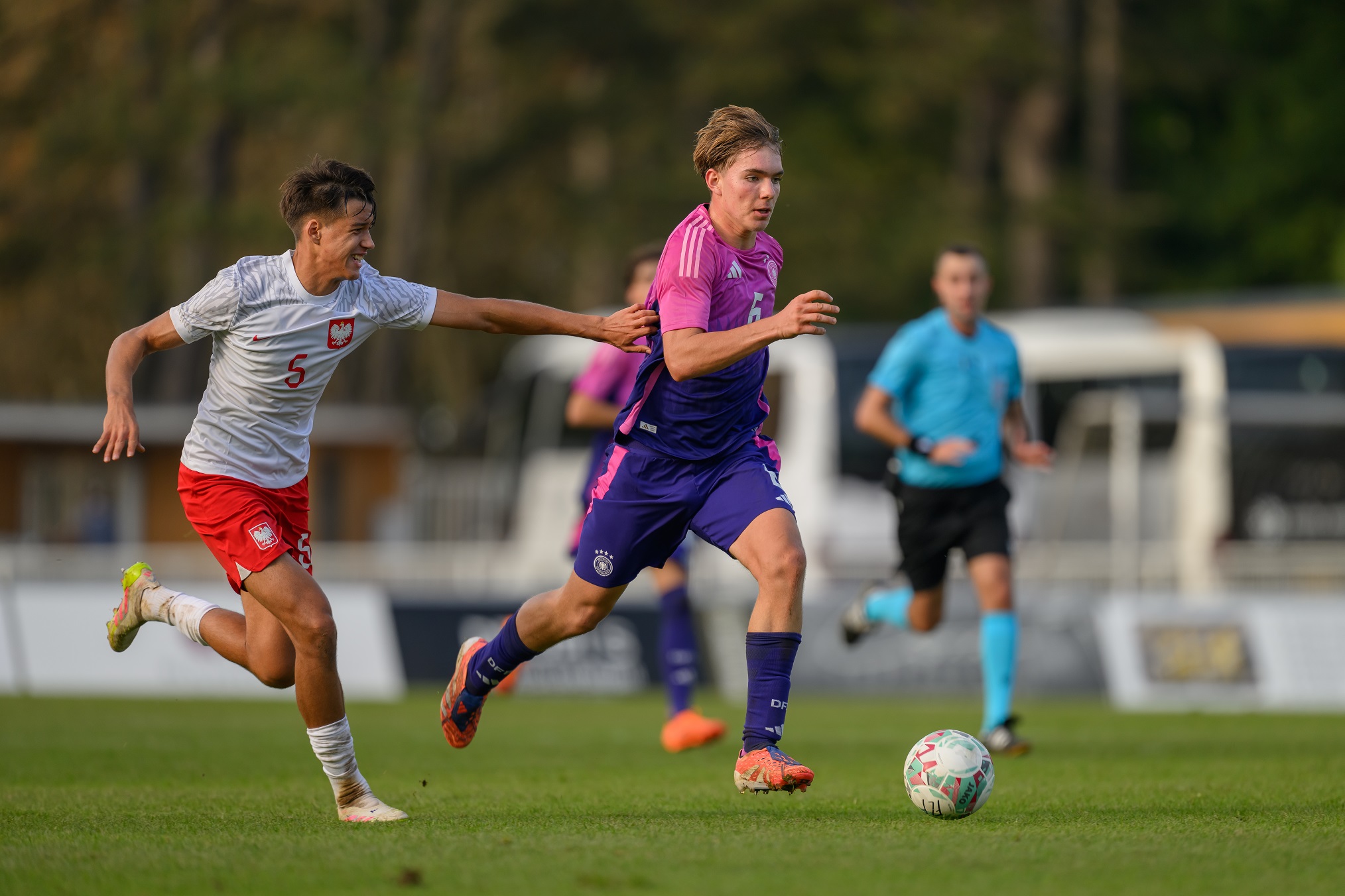 Kennet Eichhorn of Germany U17