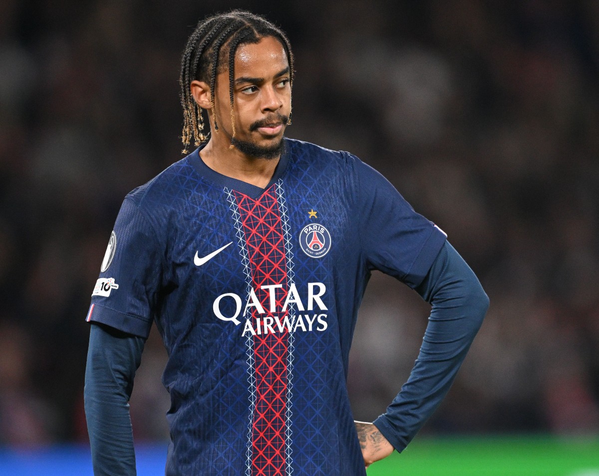 Bradley Barcola in action for PSG